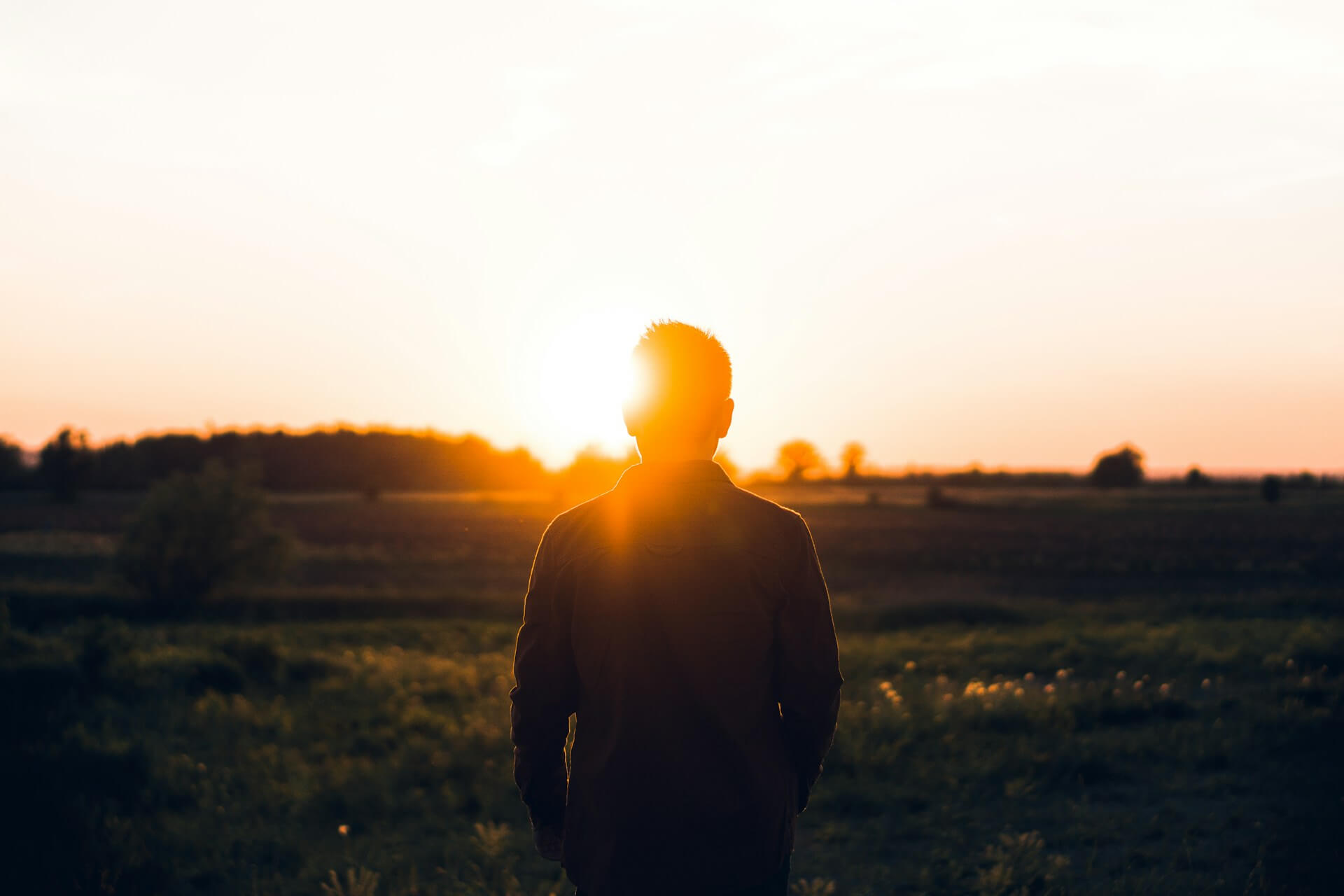 How To Let Go Of The Past Without Forgetting What It Taught You